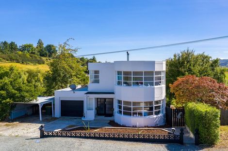 Photo of property in 6 Cossens Street, Balclutha, 9230