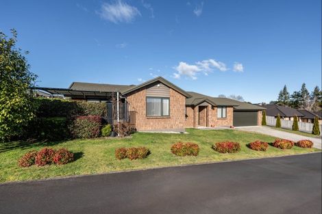 Photo of property in 12 Cabourne Drive, Glenview, Hamilton, 3206