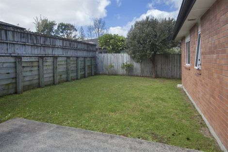 Photo of property in 16 Nirmal Place, Sunnyvale, Auckland, 0612