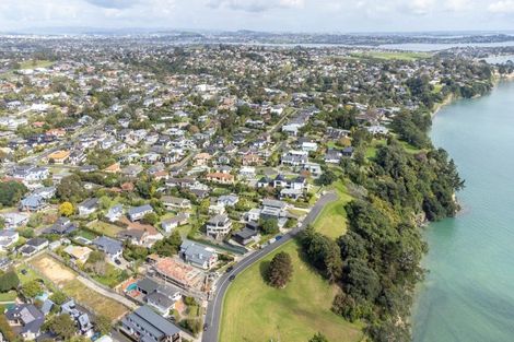 Photo of property in 2/75 Marine Parade, Mellons Bay, Auckland, 2014