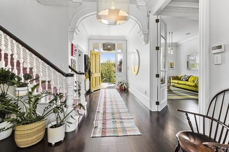 Photo of property in 89 Brougham Street, Mount Victoria, Wellington, 6011