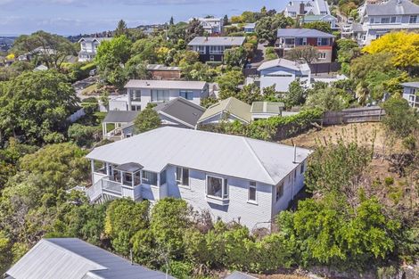 Photo of property in 19 Macmillan Avenue, Cashmere, Christchurch, 8022