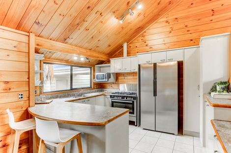 Photo of property in 12 Pickwick Road, Otamatea, Whanganui, 4571