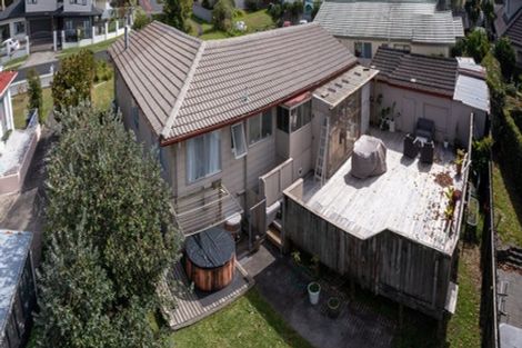 Photo of property in 21 Lisa Rise, Half Moon Bay, Auckland, 2012