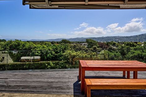 Photo of property in 71 Wyndrum Avenue, Waterloo, Lower Hutt, 5011