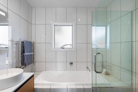 Photo of property in 3 The Esplanade, Westshore, Napier, 4110