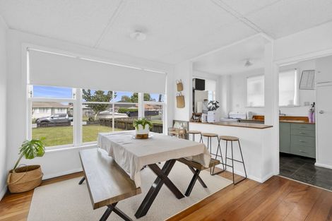 Photo of property in 15 Willis Street, Bader, Hamilton, 3206