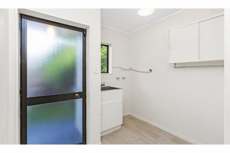 Photo of property in 2 Page Place, Hamilton East, Hamilton, 3216