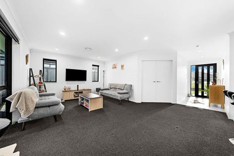 Photo of property in 131 Hitchen Road, Pokeno, 2402