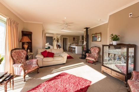 Photo of property in 215 Racecourse Road, Waipawa, Otane, 4277