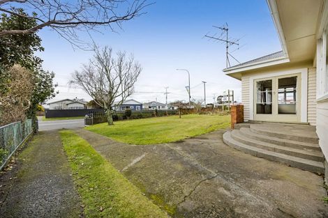 Photo of property in 155 Glover Road, Hawera, 4610