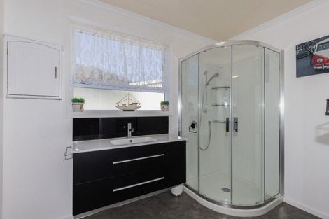 Photo of property in 126 Tipahi Street, Nelson South, Nelson, 7010