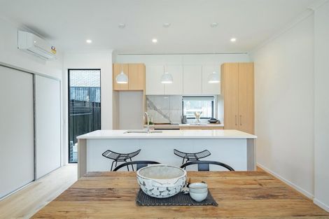 Photo of property in 3 Te One Place, Redwood, Christchurch, 8051