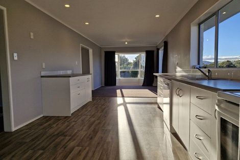 Photo of property in 94 Oxford Road, Okato, 4335