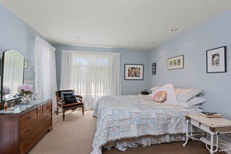 Photo of property in 101 Aikmans Road, Merivale, Christchurch, 8014