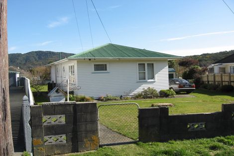 Photo of property in 16 Castlerea Street, Wainuiomata, Lower Hutt, 5014