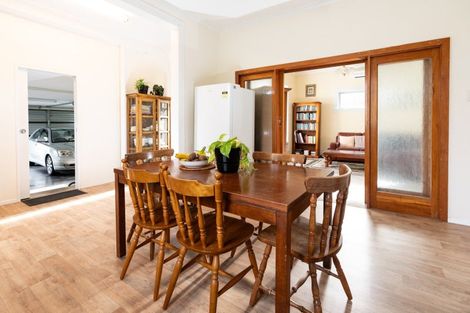 Photo of property in 30 Stone Street, Miramar, Wellington, 6022