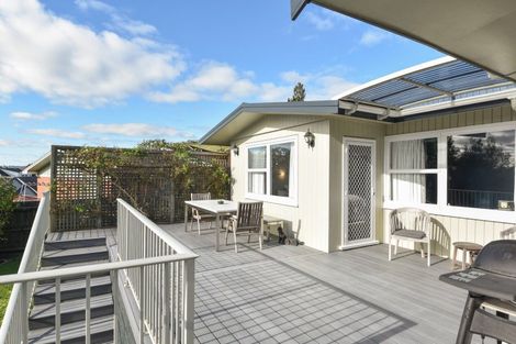Photo of property in 2 Highfield Place, Lynmore, Rotorua, 3010