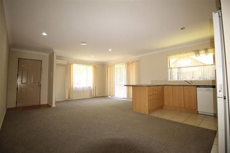 Photo of property in 2/45 Union Road, Howick, Auckland, 2014