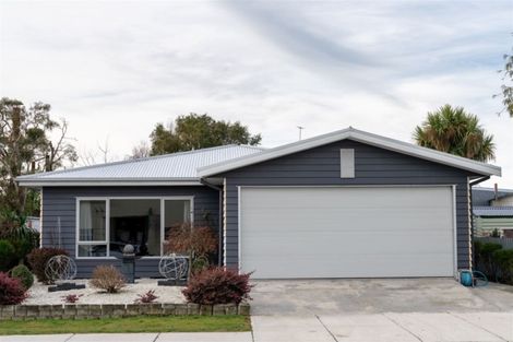 Photo of property in 20 John Street, Balclutha, 9230