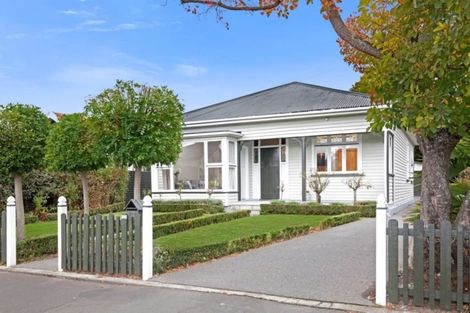 Photo of property in 244 Edgeware Road, Edgeware, Christchurch, 8013