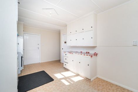 Photo of property in 35 Rangiora Avenue, Roslyn, Palmerston North, 4414