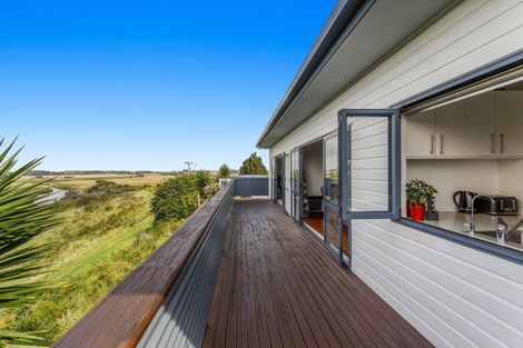 Photo of property in 19 Panorama Place, Coastlands, Whakatane, 3120