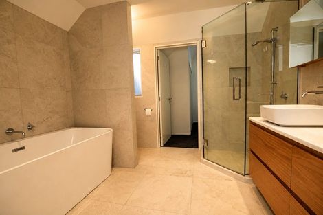 Photo of property in 16a Gracefield Avenue, Christchurch Central, Christchurch, 8013