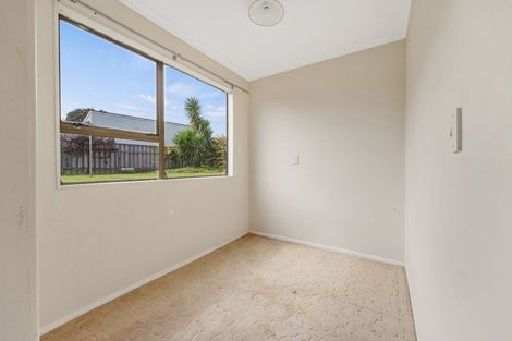 Photo of property in 49 Nevada Drive, Merrilands, New Plymouth, 4312