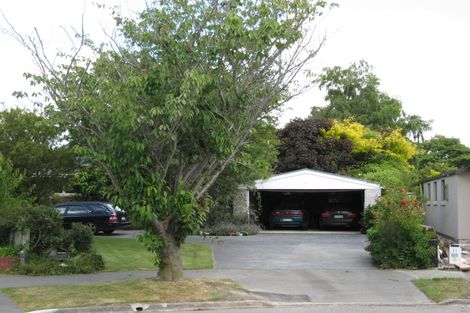 Photo of property in 15 Ashcroft Place, Burnside, Christchurch, 8053