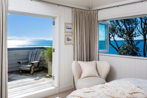 Photo of property in 24 Hamana Street, Narrow Neck, Auckland, 0622