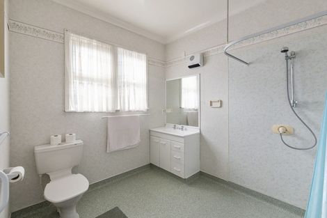 Photo of property in 36 Stuckey Street, Levin, 5510