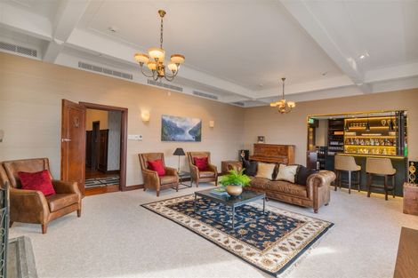 Photo of property in 141 Hackthorne Road, Cashmere, Christchurch, 8022