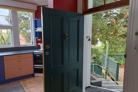 Photo of property in 34 Talavera Terrace, Kelburn, Wellington, 6012