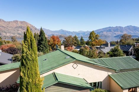 Photo of property in 142 Beacon Point Road, Wanaka, 9305