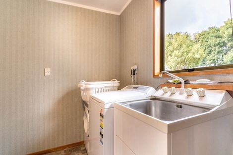 Photo of property in 10 Calder Place, Winton, 9720