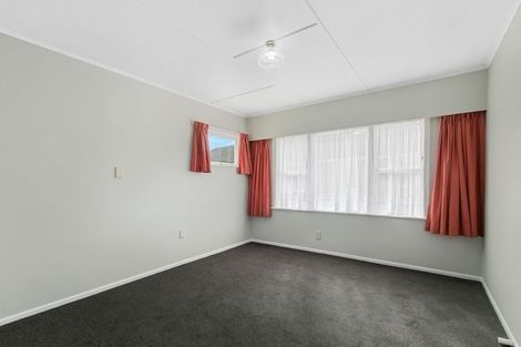 Photo of property in 4 Parkway, Wainuiomata, Lower Hutt, 5014