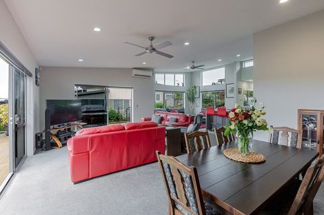 Photo of property in 11 Beckett Lane, Raumati Beach, Paraparaumu, 5032