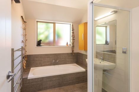 Photo of property in 16 Hemingway Place, Spencerville, Christchurch, 8083