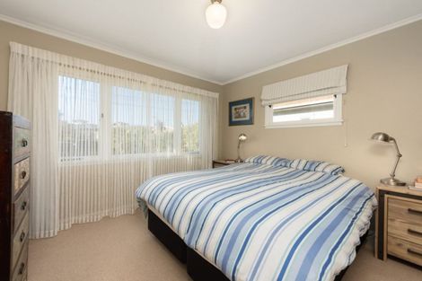 Photo of property in 52 Pitau Road, Mount Maunganui, 3116