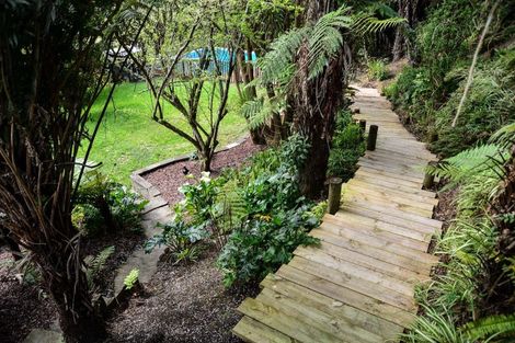 Photo of property in 18 Totara Drive, St Andrews, Hamilton, 3200