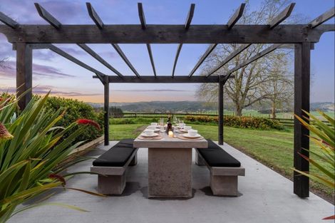 Photo of property in 402 Old Kaipara Road, Kaipara Flats, Warkworth, 0981