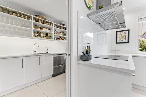 Photo of property in 11 Kelly Greens, Silverdale, 0932