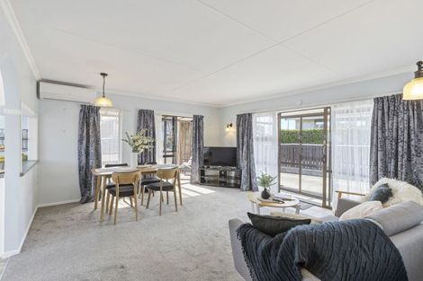 Photo of property in 10 Kapui Place, Waitara, 4320