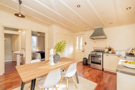 Photo of property in 1 Knighton Road, Hillcrest, Hamilton, 3216