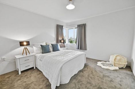 Photo of property in 1 Tremen Place, Pukekohe, 2120