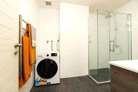 Photo of property in Fountain Court, 13/48 Oriental Parade, Oriental Bay, Wellington, 6011