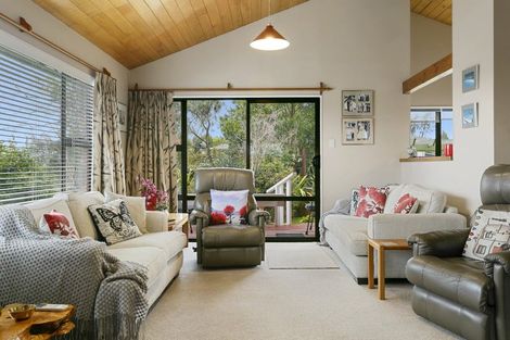 Photo of property in 5 Clarke Grove, Richmond Heights, Taupo, 3330
