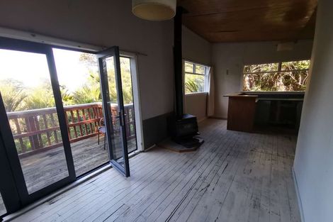 Photo of property in 45 Takahe Road, Titirangi, Auckland, 0604