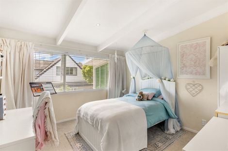 Photo of property in 2 Manaia Place, Mairangi Bay, Auckland, 0630